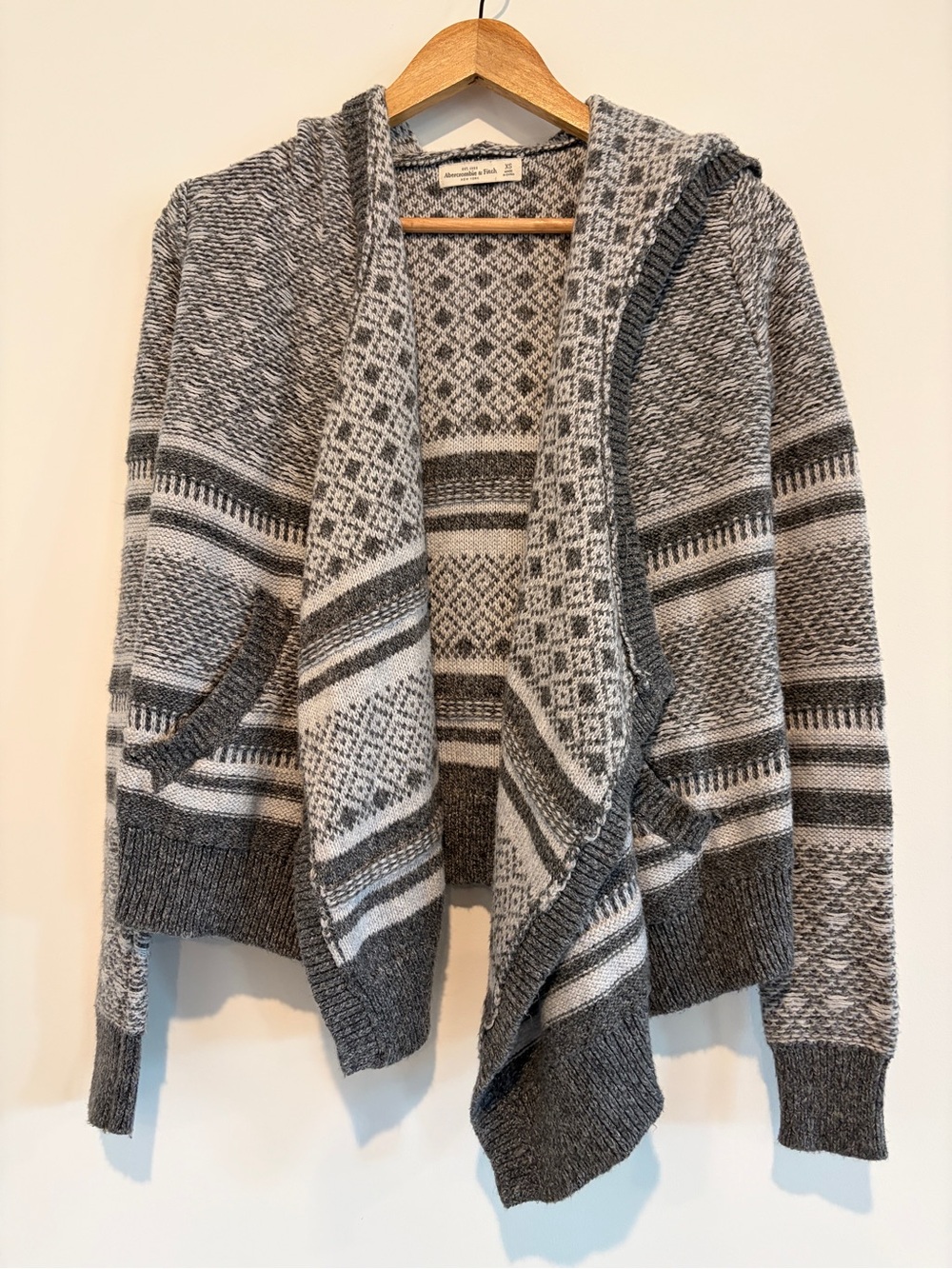 Abercrombie & Fitch Abstract Geometric Hooded Open Front Cardigan XS Grey